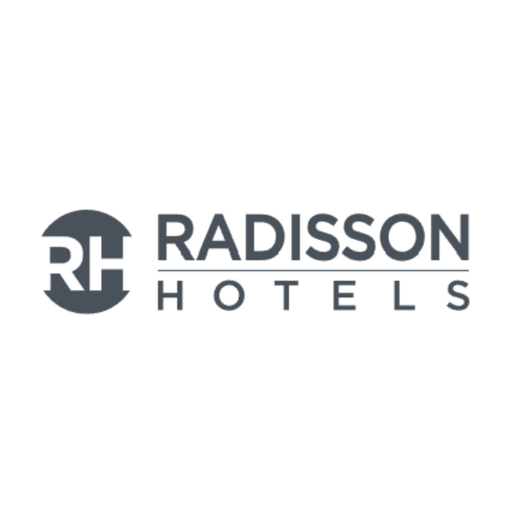 Logo for radissonhotels – Få cashback og spar penge på dit køb via MinCashback